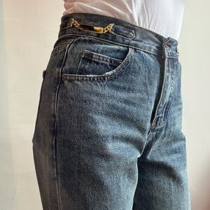 High-waisted wide leg jeans (28”)